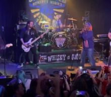 Watch: LIVING COLOUR’s COREY GLOVER Sings THE CRANBERRIES’ ‘Zombie’ At Ultimate Jam Night’s Ukraine Benefit