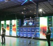 MEGADETH’s KIKO LOUREIRO Shares More Video From Rehearsal Sessions For 2022 Leg Of ‘The Metal Tour Of The Year’
