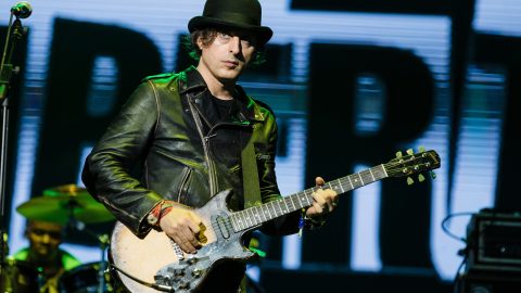 Carl Barât issues appeal after his guitars are stolen ahead of Dirty Pretty Things rehearsals