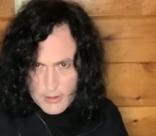 THE PRETTY RECKLESS’s BEN PHILLIPS Signs Publishing Deal With ROUND HILL MUSIC