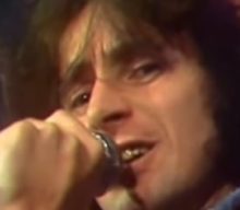 Man Found Dead At Festival Celebrating Legendary AC/DC Frontman BON SCOTT