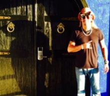 Take A Video Tour Of BRET MICHAELS’s Award-Winning ‘Rock Star Suite’