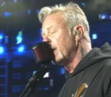 Watch Pro-Shot Video Of METALLICA Performing ‘No Leaf Clover’ In Buenos Aires