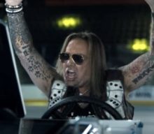 MÖTLEY CRÜE’s VINCE NEIL Featured In New Commercial For Short-Term Loan Provider DOLLAR LOAN CENTER