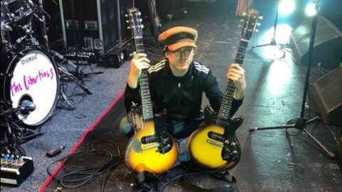 Carl Barât reunited with stolen guitars thanks to “net detective friends”