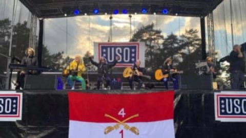 FOREIGNER Performs USO Shows In Eastern Europe