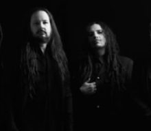 KORN’s RAY LUZIER: ‘We Definitely Miss’ FIELDY, But ROBERTO ‘RA’ DÍAZ Is ‘Doing A Hell Of A Job’ Filling In