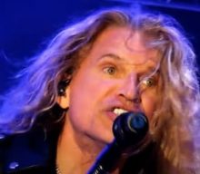 VAN HALEN’s ‘Lost’ Singer MITCH MALLOY Celebrates EDDIE VAN HALEN’s Musical Legacy: ‘Unchained’ Multi-Camera Video