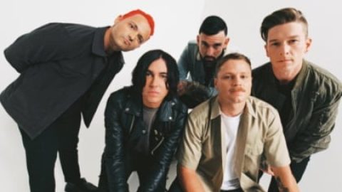 SLEEPING WITH SIRENS Announces ‘Complete Collapse’ Album, Shares ‘Crosses’ Music Video