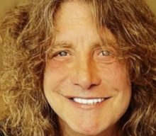 Ex-GUNS N’ ROSES Drummer STEVEN ADLER Still Loves Playing Music: ‘I Practice All Day Every Day’