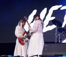 Wet Leg at Glastonbury Festival 2022: charismatic indie duo achieve hero status