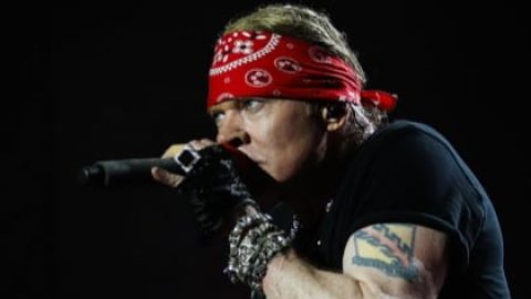 AXL ROSE Blasts ‘Drone Pirates’ At GUNS N’ ROSES Shows