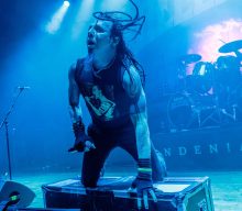 Watch Mudvayne singer fall off stage during ‘Not Falling’