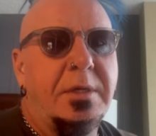 MUDVAYNE’s CHAD GRAY Is ‘Still Hurting’ After Falling Off Stage In Tampa: ‘It Was F***ing Brutal’