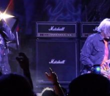 Watch GEORGE LYNCH Rejoin DOKKEN On Stage In Woodhaven, Michigan