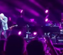 DEF LEPPARD’s JOE ELLIOTT Joins BILLY JOEL For ‘Pour Some Sugar On Me’ At Detroit’s Comerica Park (Video)