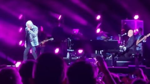 DEF LEPPARD’s JOE ELLIOTT Joins BILLY JOEL For ‘Pour Some Sugar On Me’ At Detroit’s Comerica Park (Video)