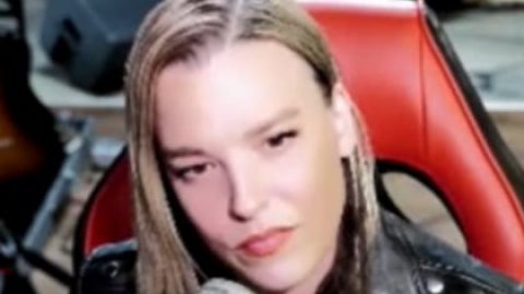 HALESTORM’s LZZY HALE On Being Open With Her Fans: ‘I’ve Never Really Wanted To Hide Behind Some Veil’