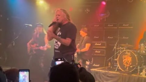 Watch: SEBASTIAN BACH Sings KISS’s ‘Watchin’ You’ With COUNT’S 77 In Las Vegas
