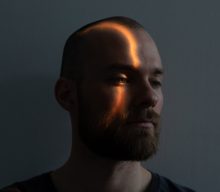 Ásgeir debuts new single ‘Limitless’ and talks leaving his comfort zone on new album ‘Time On My Hands’