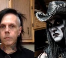 Former MURDERDOLLS Guitarist ACEY SLADE Responds To WEDNESDAY 13 Over ‘Beyond The Valley’ 20th-Anniversary Celebration