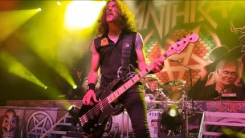 ANTHRAX Bassist Says ‘Sinking Stage’ Was Reason For Rochester Concert Cancelation: ‘We Had No Choice’