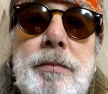 JOHN CORABI Doesn’t Believe ‘A Word’ Of MÖTLEY CRÜE’s Statement About MICK MARS’s Retirement
