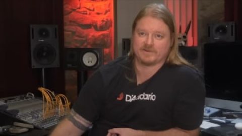 AMON AMARTH Guitarist On Downside Of Touring: ‘There’s Nothing Fun In Traveling’