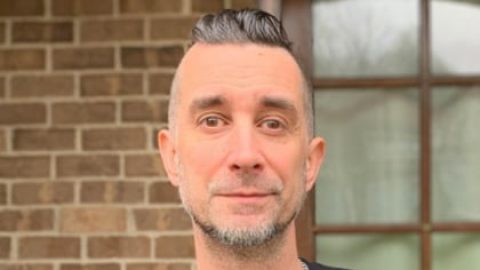Ex-THE OFFSPRING Drummer PETE PARADA ‘Expected To Be Canceled’ After Going Public With His Refusal To Take COVID-19 Vaccine