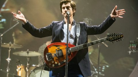 Watch couple get engaged during Arctic Monkeys’ set at Leeds Festival