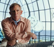 People think this Daniel Craig Bond scene is giving Benoit Blanc