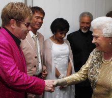 Elton John pays tribute to Queen Elizabeth II during his Toronto show