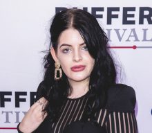 Lorde’s younger sister Indy Yelich to release debut single ‘Threads’ tomorrow