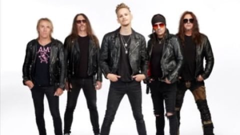 SKID ROW’s SCOTTI HILL Praises Vocalist ERIK GRÖNWALL: ‘He’s An Incredible Talent. His Singing Is Amazing.’