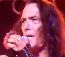 Watch STEPHEN PEARCY Perform RATT Classics In Snoqualmie, Washington