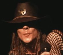 GUNS N’ ROSES Shares ‘Double Talkin’ Jive’ 1992 Live Recording From ‘Use Your Illusion I & II’ Box Set