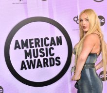 Kim Petras pays tribute to Colorado shooting victims at AMAs