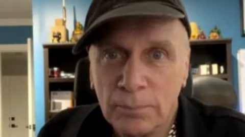 BILLY SHEEHAN Says MR. BIG Has Found New Drummer; 2023 Live Shows In The Works