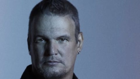 DISTURBED Guitarist Doesn’t Rule Out Focusing On Singles In The Future