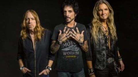 REVOLUTION SAINTS Feat. DEEN CASTRONOVO, JEFF PILSON And JOEL HOEKSTRA: New Single ‘Eagle Flight’ Released