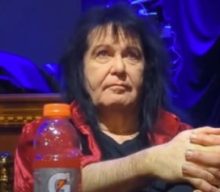 W.A.S.P.’s BLACKIE LAWLESS Recalls Funny Tour Story Involving Late METALLICA Bassist CLIFF BURTON