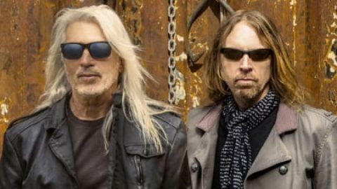 GEORGE LYNCH And JEFF PILSON Release Original Holiday Single ‘It’s A Wonderful Life’