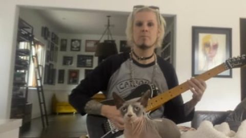 Watch JOHN 5 Play Along To MÖTLEY CRÜE’s ‘Looks That Kill’