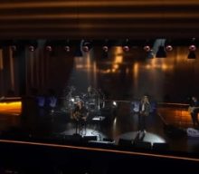 Watch Pro-Shot Video Of METALLICA Performing Acoustic Cover Of UFO’s ‘It’s Killing Me’
