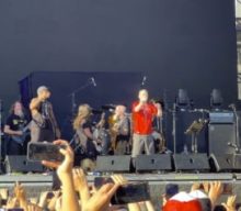 SEPULTURA’s KISSER And GREEN Join MR. BUNGLE On Stage At KNOTFEST CHILE To Perform ‘Territory’ (Video)